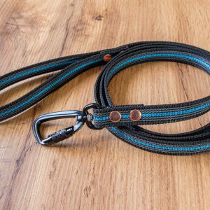 Blått & Svart Antiglidkoppel med Twist-Lock karbinhake, 20 mm