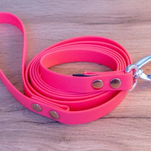 Neonrosa hundkoppel med Twist-Lock karbinhake, 20 mm