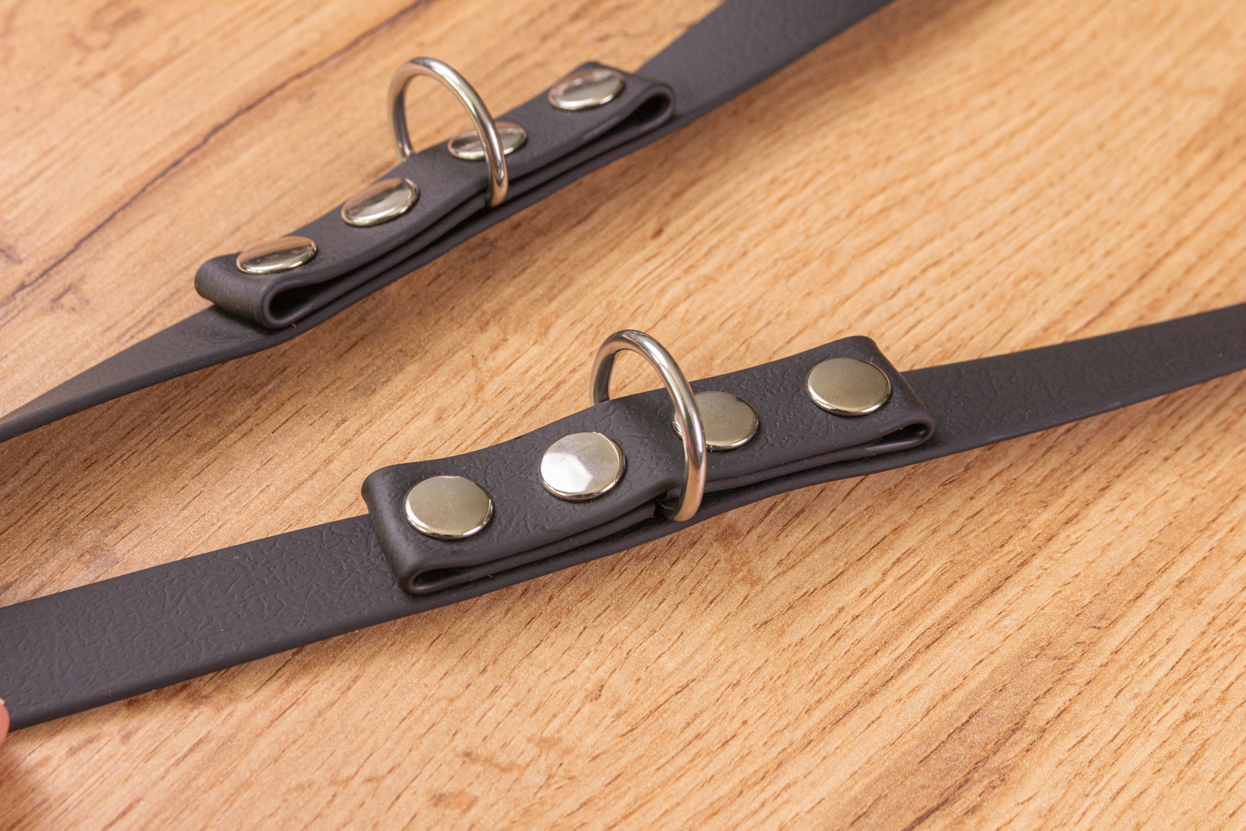 Justerbart hundkoppel med Twist-Lock karbinhake, 20 mm, flera material och färger - Bild 5